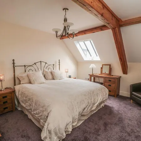 New Stable Dom wakacyjny Danby